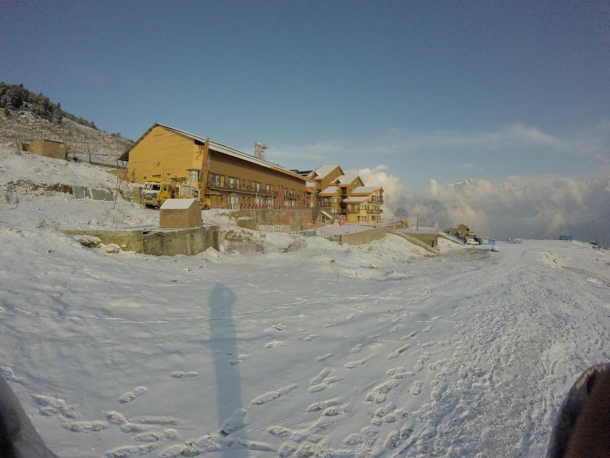 Clifftop Club Auli Joshīmath 外观 照片