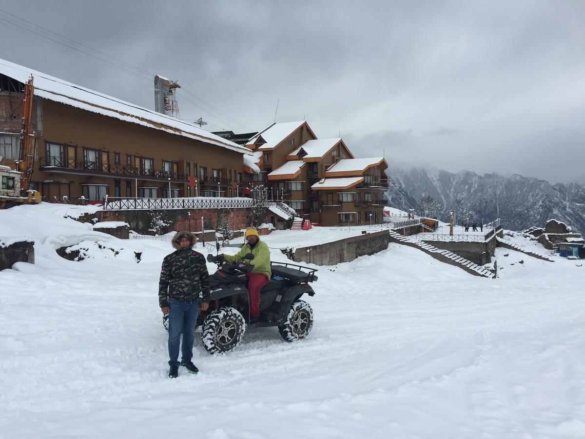 Clifftop Club Auli Joshīmath 外观 照片
